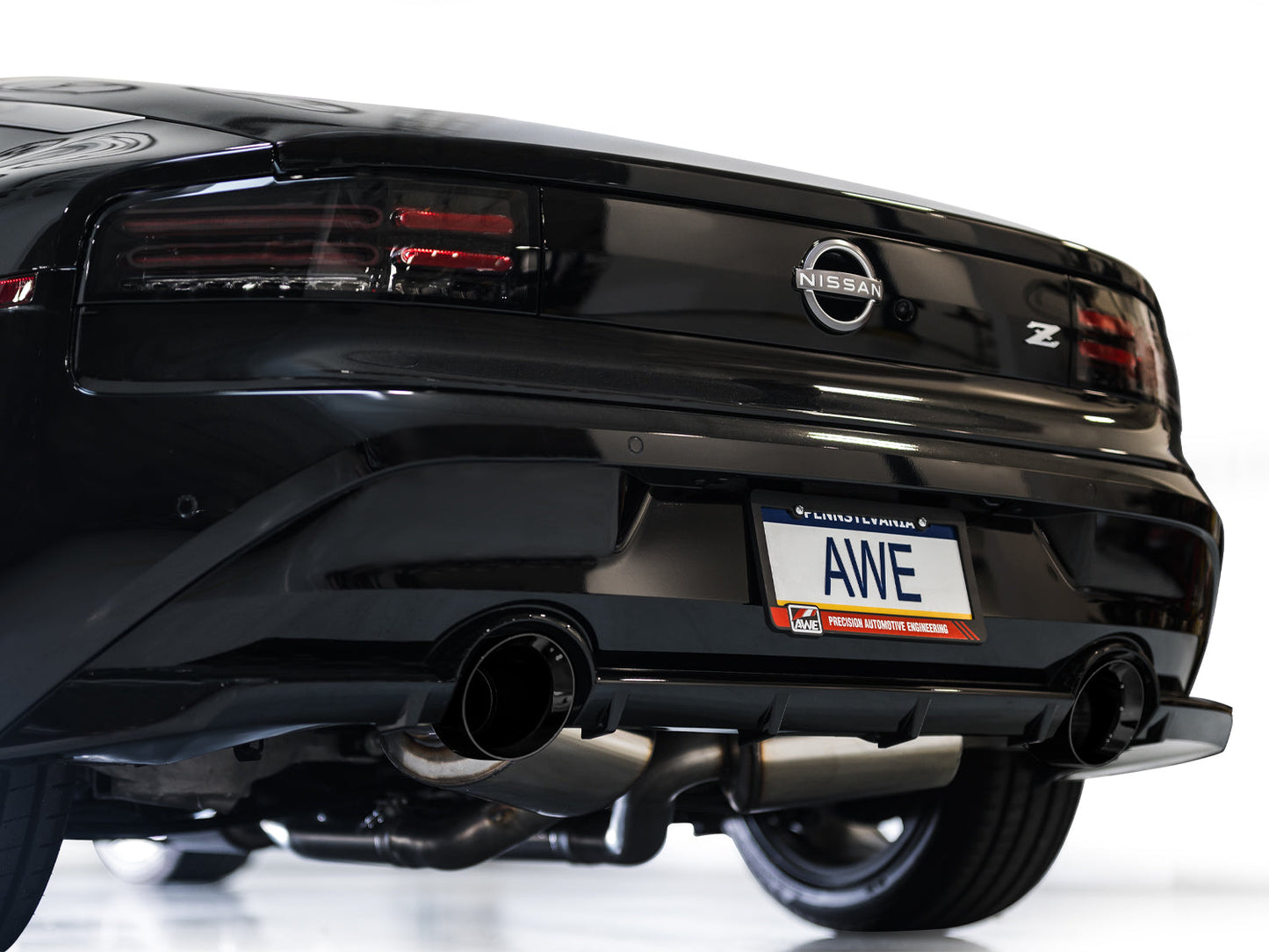 AWE Tuning Track Edition Catback Exhaust System w/ Diamond Black Tips - 2023-2024 Nissan Z - STREETUNED