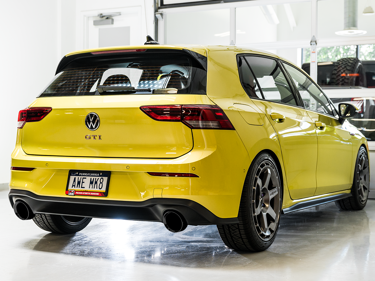 AWE Tuning Track Edition Exhaust with Diamond Black Tips - 2022-2024 Volkswagen MK8 GTI - STREETUNED