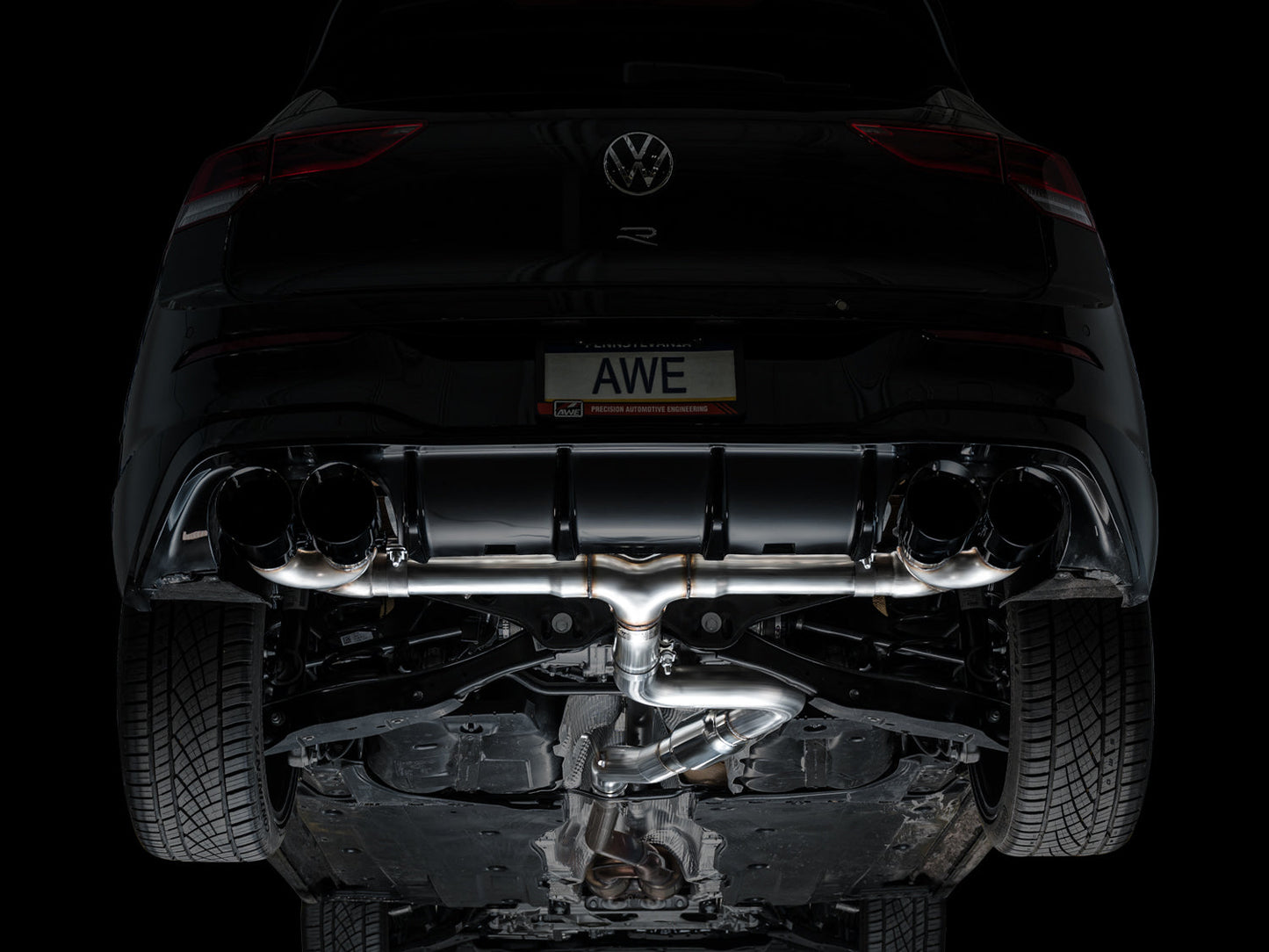 AWE Tuning Track Edition Quad Exhaust with Diamond Black Tips - 2022-2024 Volkswagen MK8 Golf R - STREETUNED